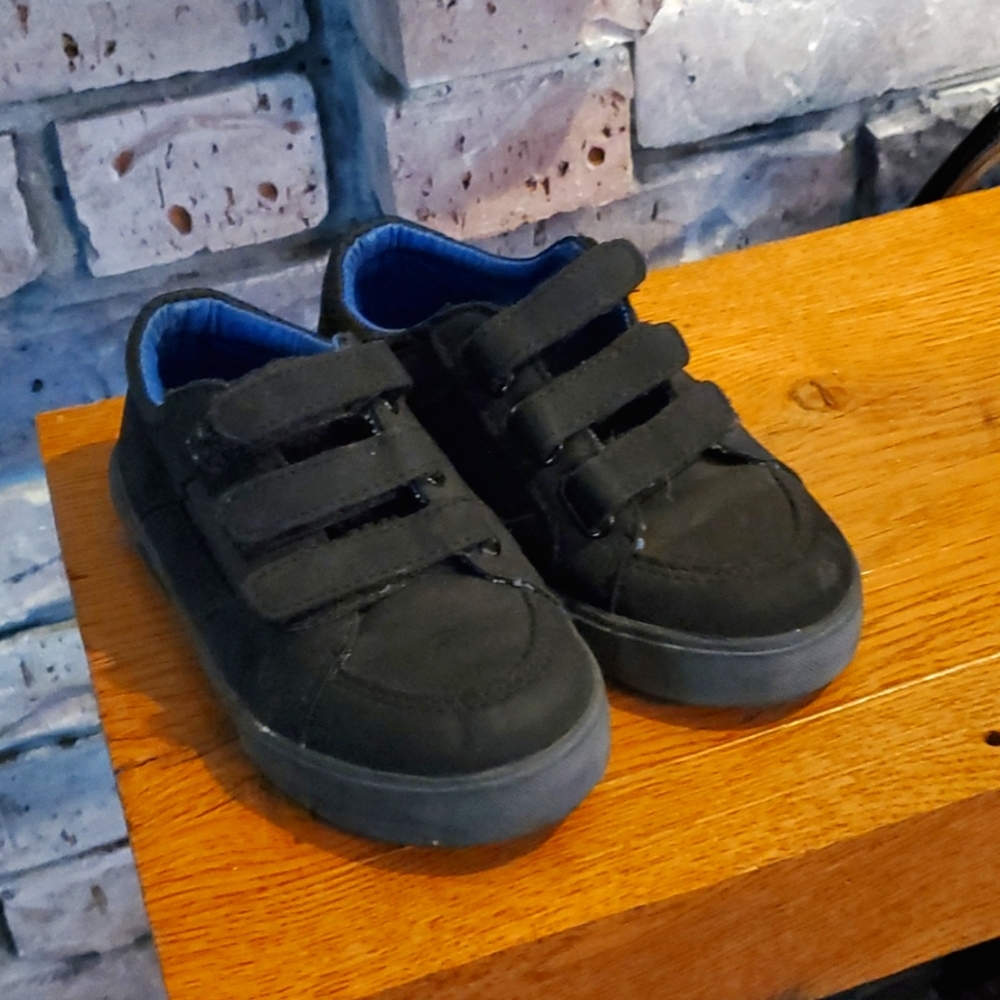 Toddler Boys Shoes size 10